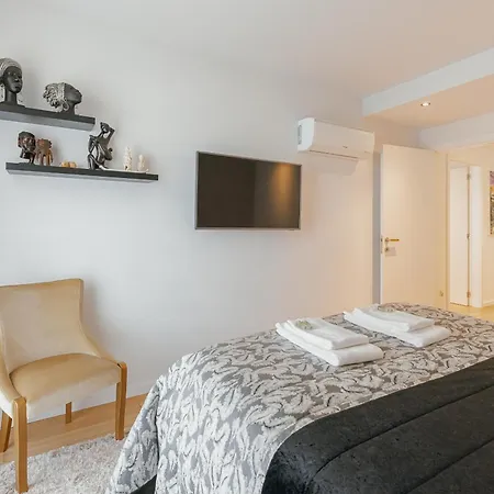 Luxury House By Hosty Appartement *